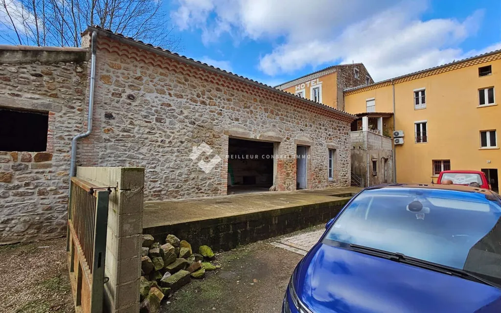 Jardin - Appartement de 572 m² avec Parking à Bessèges