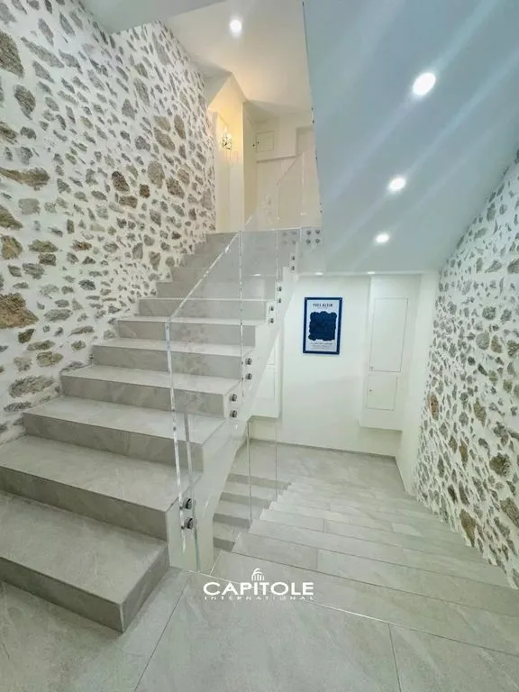 Pièces - Complexe d'Appartements de Luxe Classé Patrimoine à Antibes