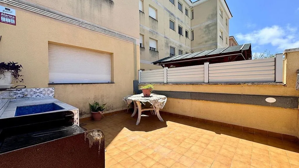 Terrasse - Seafront Apartment with Terrace and Pool in Cunidor