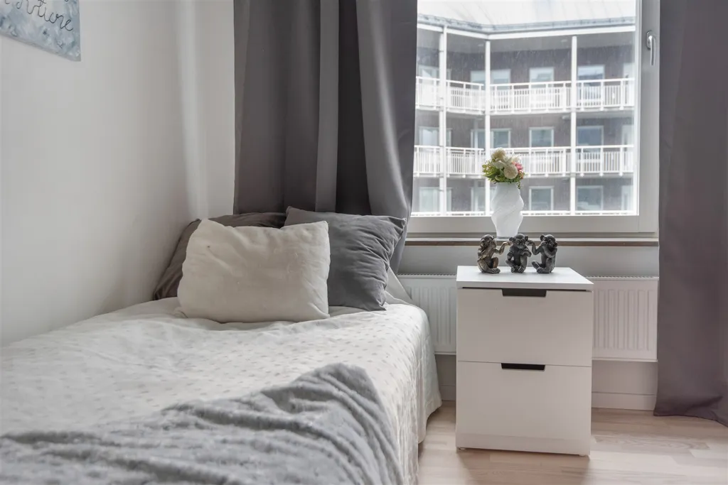 Schlafzimmer - Newly Built Apartment with Balcony in Vegastaden