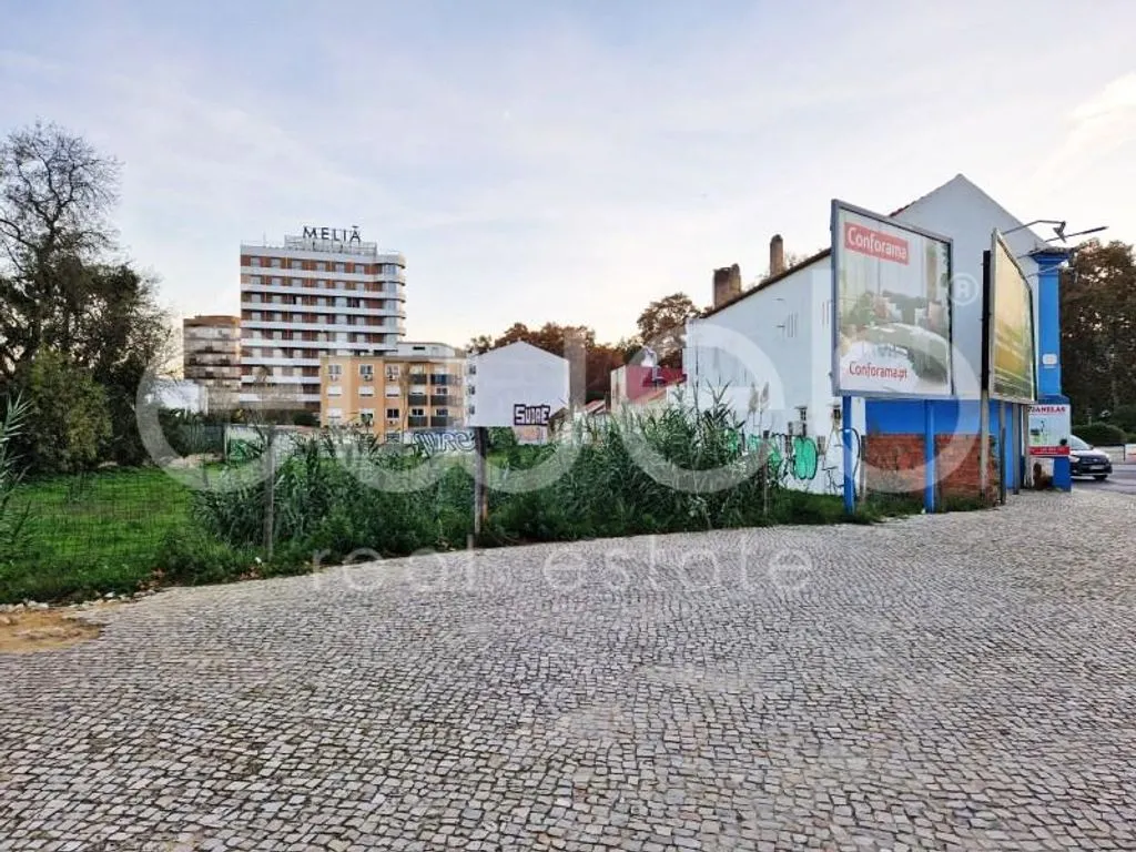 Aed - Development Land in Setúbal City Centre