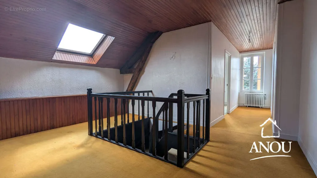 Pièces - Propriété de Charme sur 2 Hectares à Yèvres