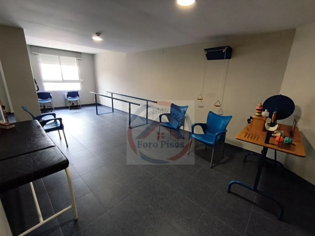 Operational Elderly Care Villa near Xàtiva