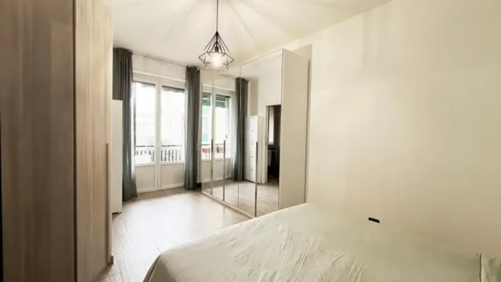 Magamistoad - Rear-Facing Two-Bedroom Flat in Milan