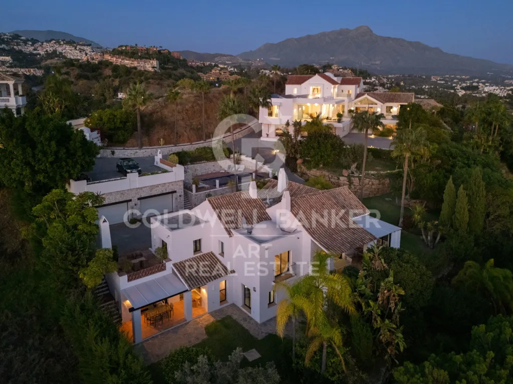 Õhuvaade - Contemporary Mediterranean Villa with Panoramic Views in Benahavís