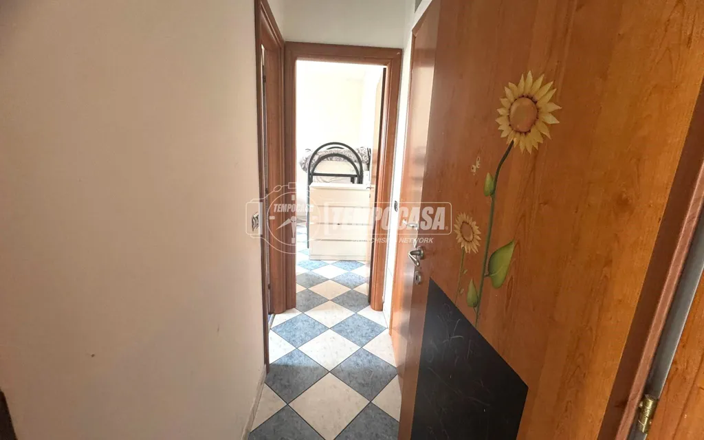 hallway_entrance