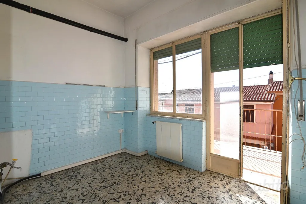 Pièces - Spacious First-Floor Apartment in Sertinu, Macomer