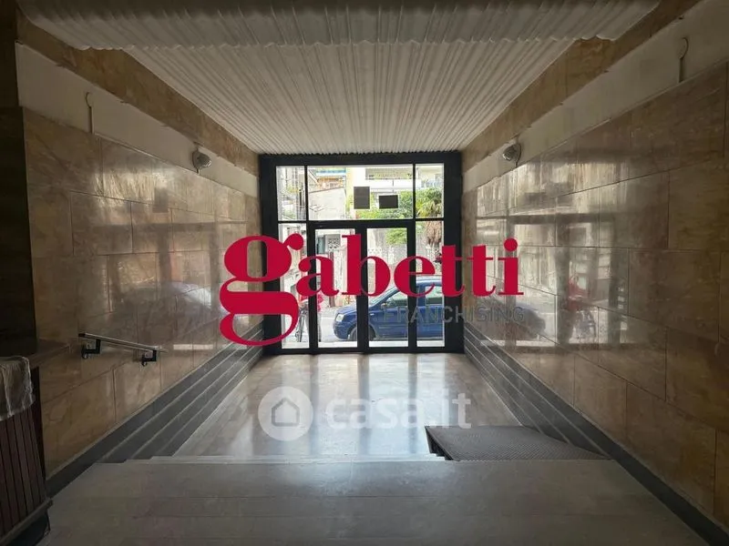 Esik - Fully Rented Apartment with Large Terrace in Caserta