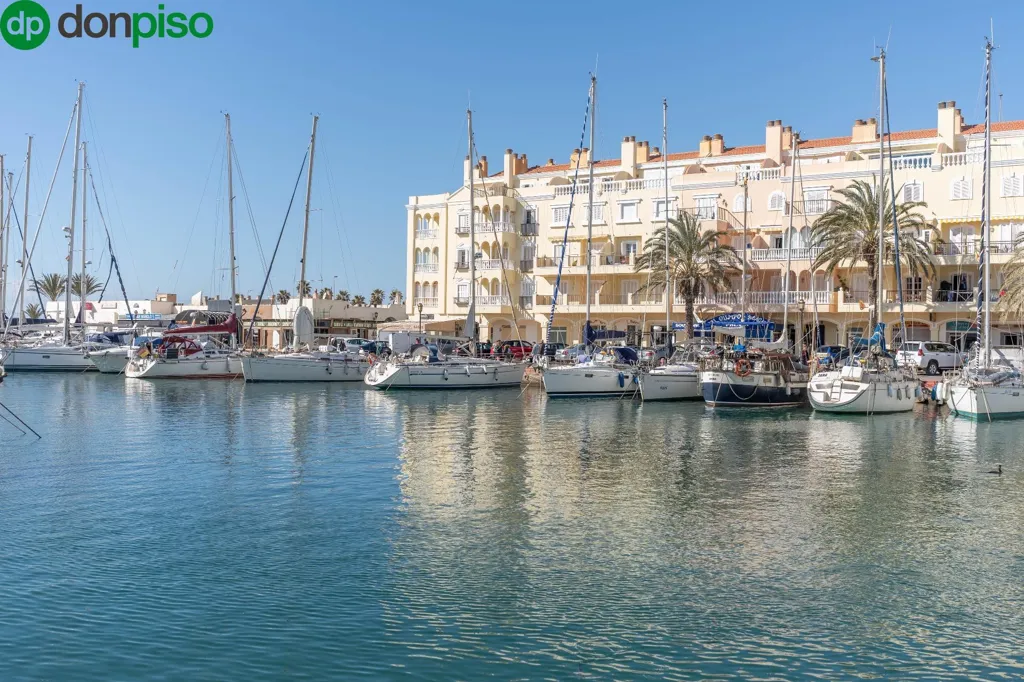 First Floor Apartment with Balcony in Almerimar