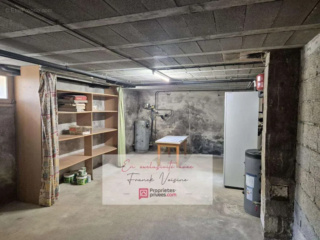 Pièces - Maison avec Sous-sol et Jardin à Saint Prouant