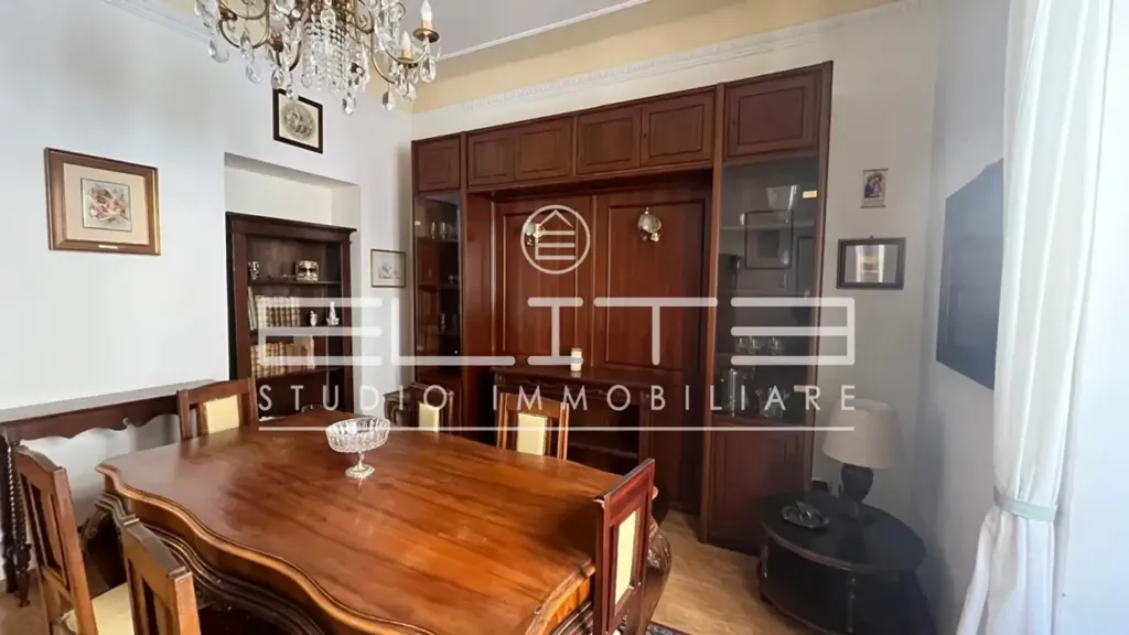 Söögituba - Apartment with Balcony in Ancona Centre