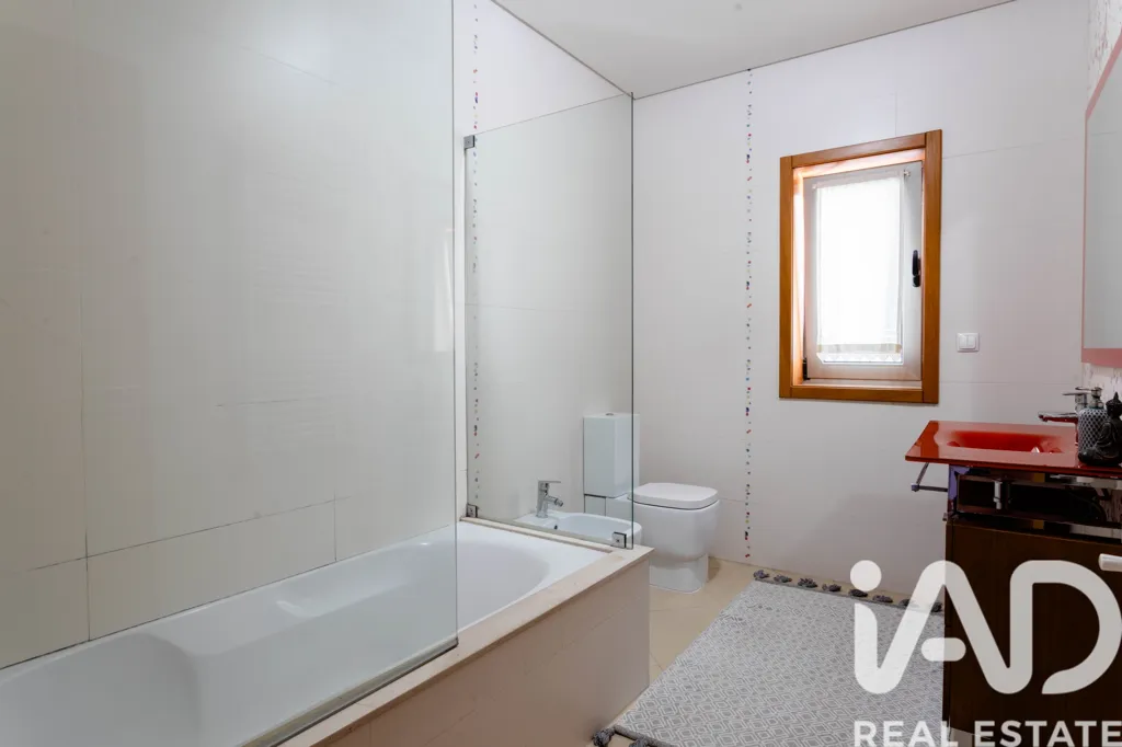 Salles de bain - T3 Apartment with Private Terrace in Pardilhó Centre