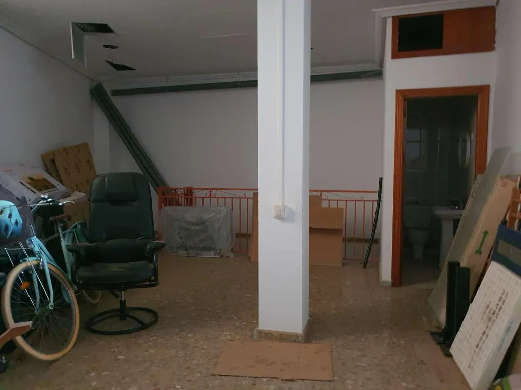 Garage - Commercial Premises with Carpark in Torrox