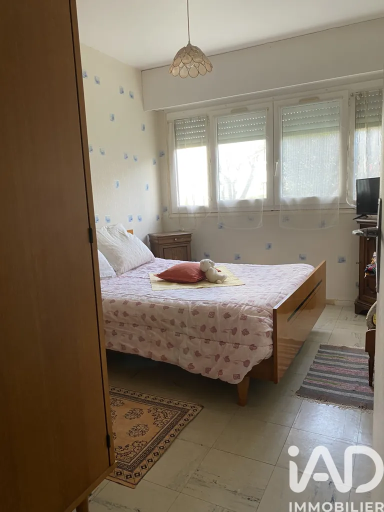 Chambres - Appartement 3 pièces avec Parking à Cognac