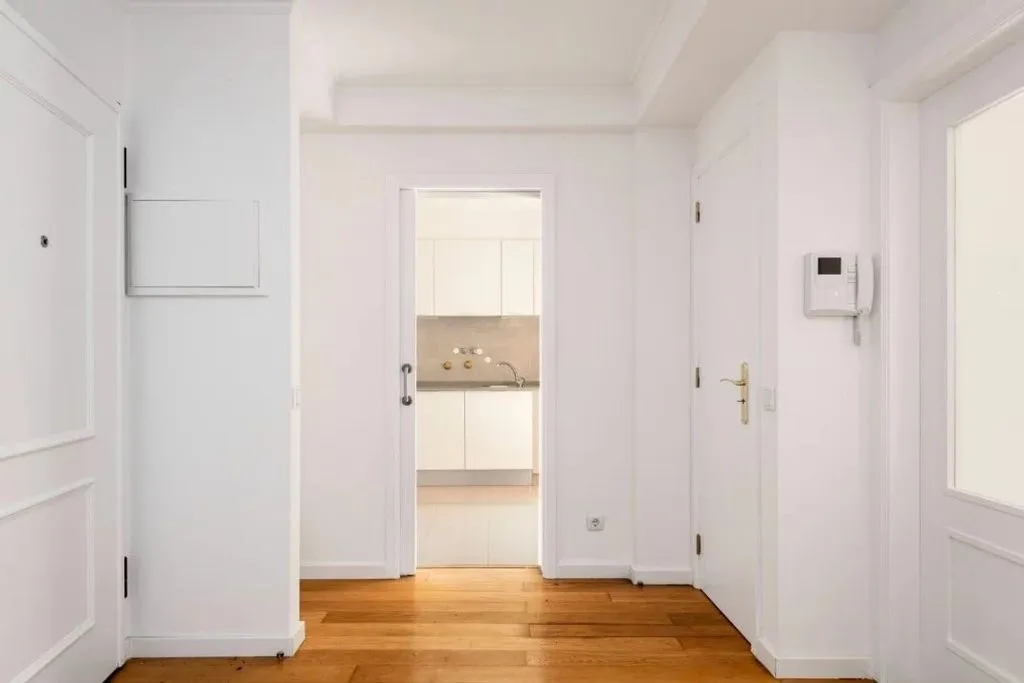 Entrée - Three-Bedroom Villa with Greenbelt View in Cascais