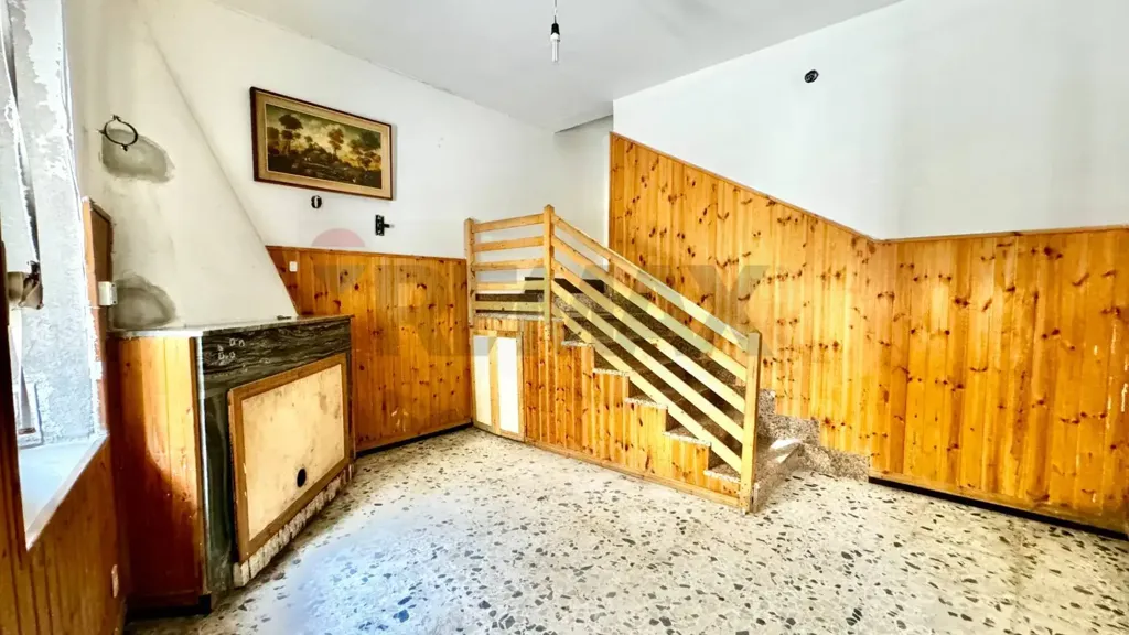 Pièces - Independent House with Terrace in Thiesi
