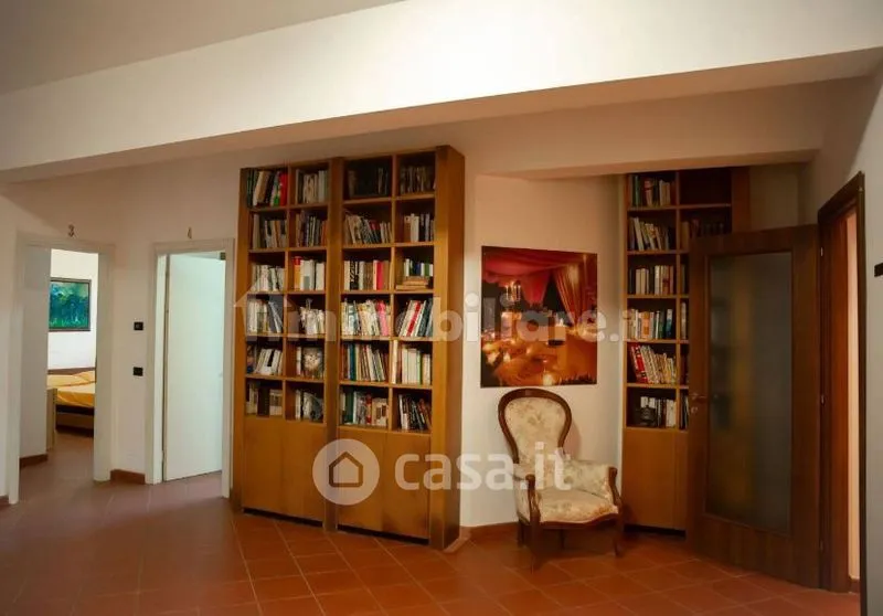 Kabinet - Villa with Pool and Private Park in Latina