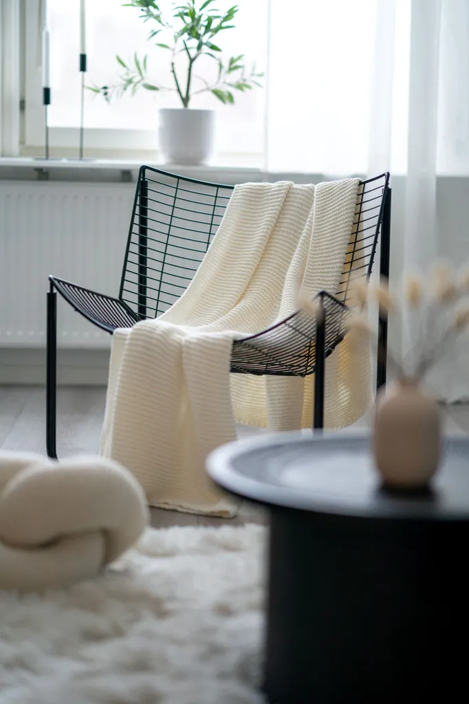 Séjour - Renovated 2-Bedroom Flat with Balcony in Anderstorp