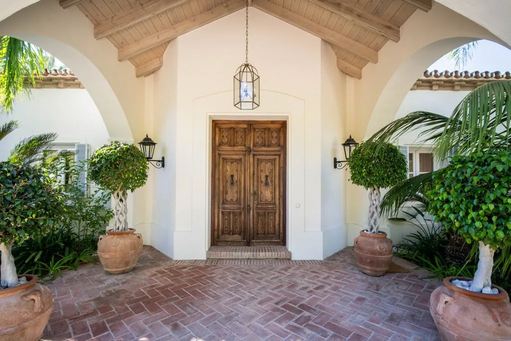 Garden - Mediterranean Villa with Sea View in Marbella