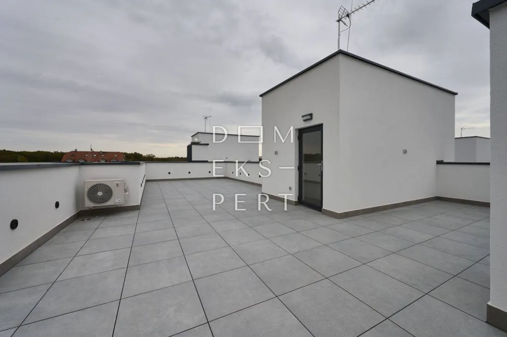 Terrasse - Penthouse with Terrace in Sesvete, Zagreb
