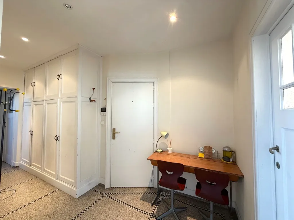 Salle à manger - Appartement Meublé avec Terrasse à Schaerbeek