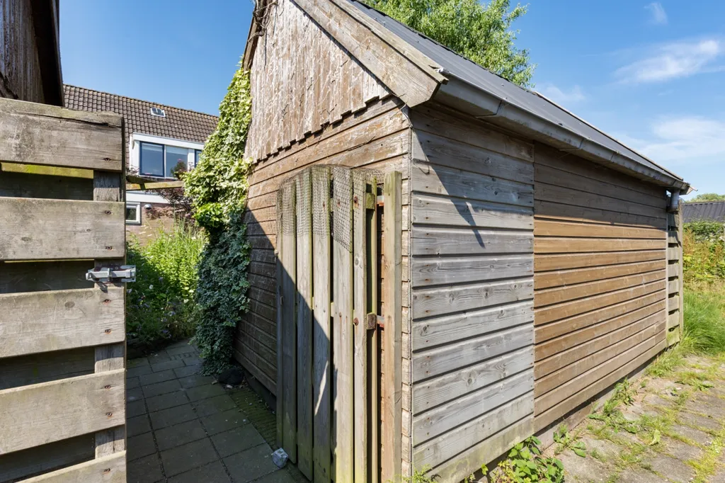 Exterior - Spacious Semi-detached House with Garden in Ie