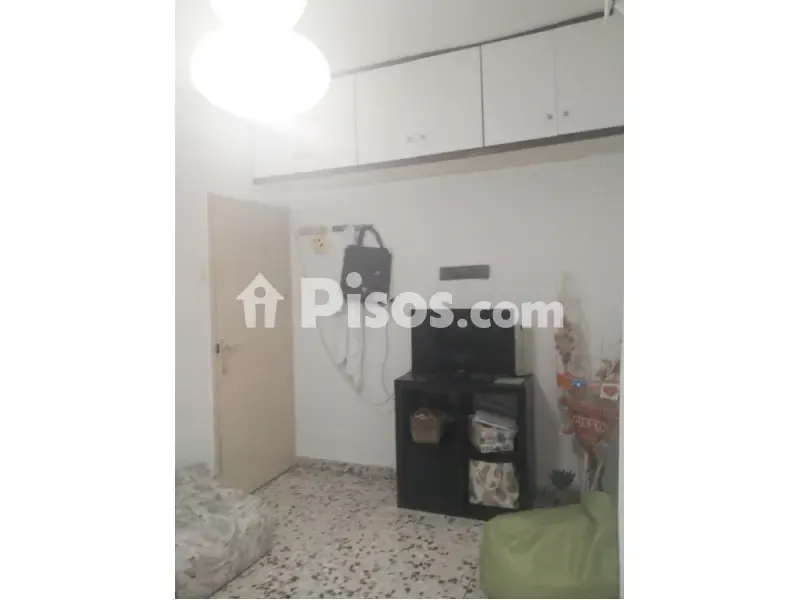 Magamistoad - Corner Flat with Balcony in Algeciras