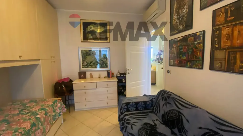 Appartement 4 pièces à IT
