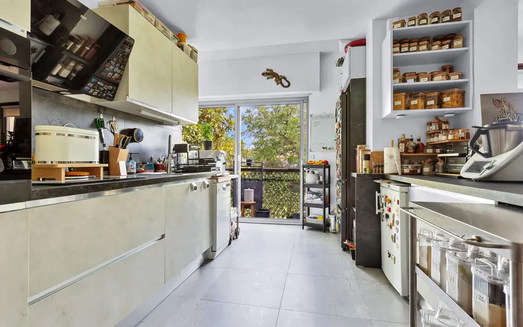 Cuisine - Maison d'Architecte avec Jardin à Crosne