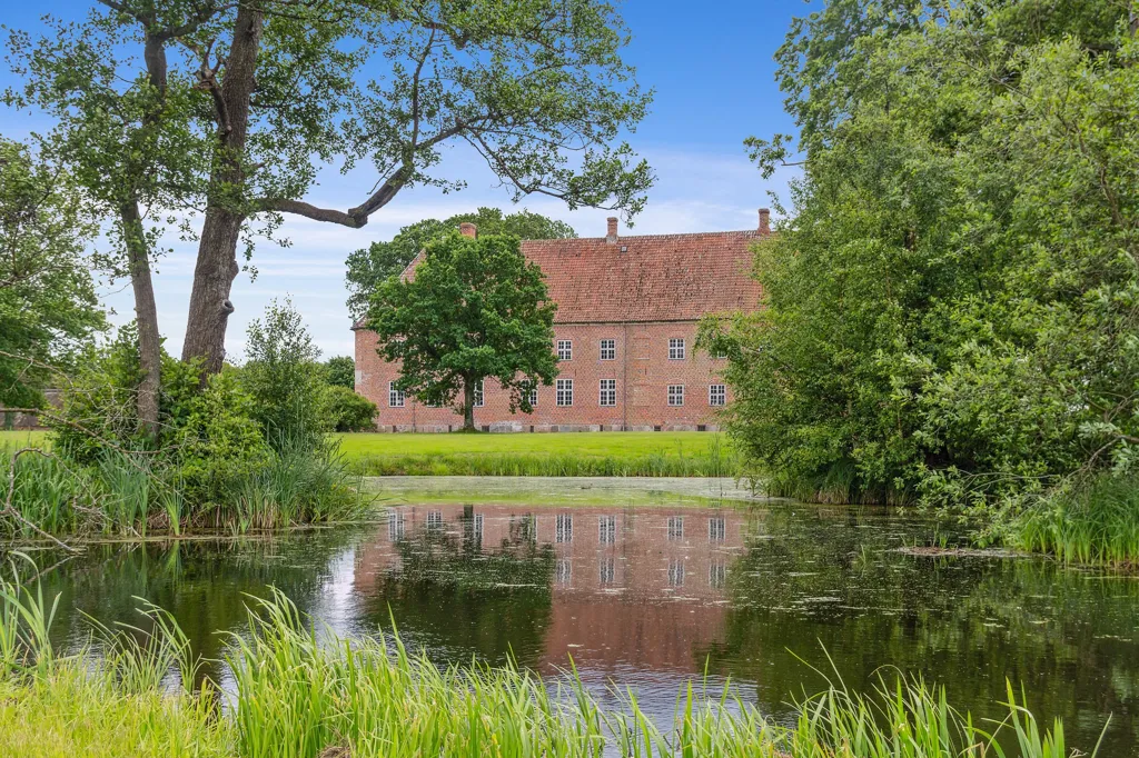 Extérieur - Medieval Manor with Forest View in Djursland