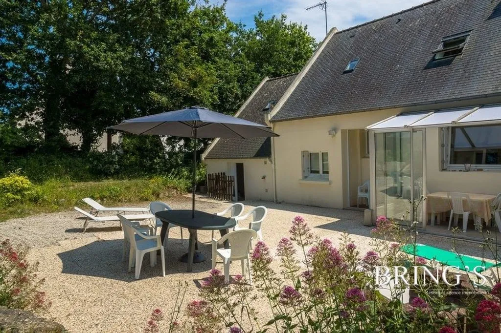 Terrace - Renovated House with Garden in Crozon