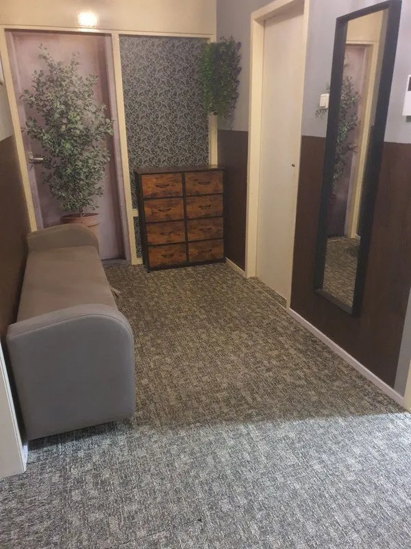 hallway_entrance