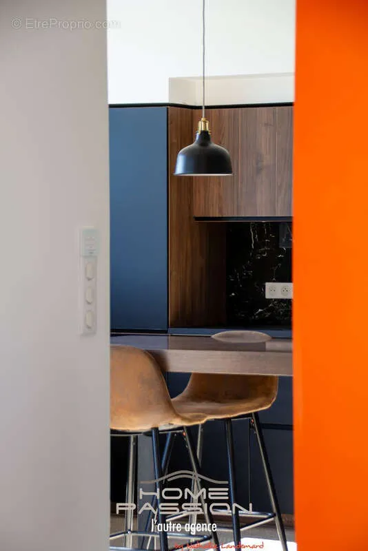 Maison 8 pièces à Cozes