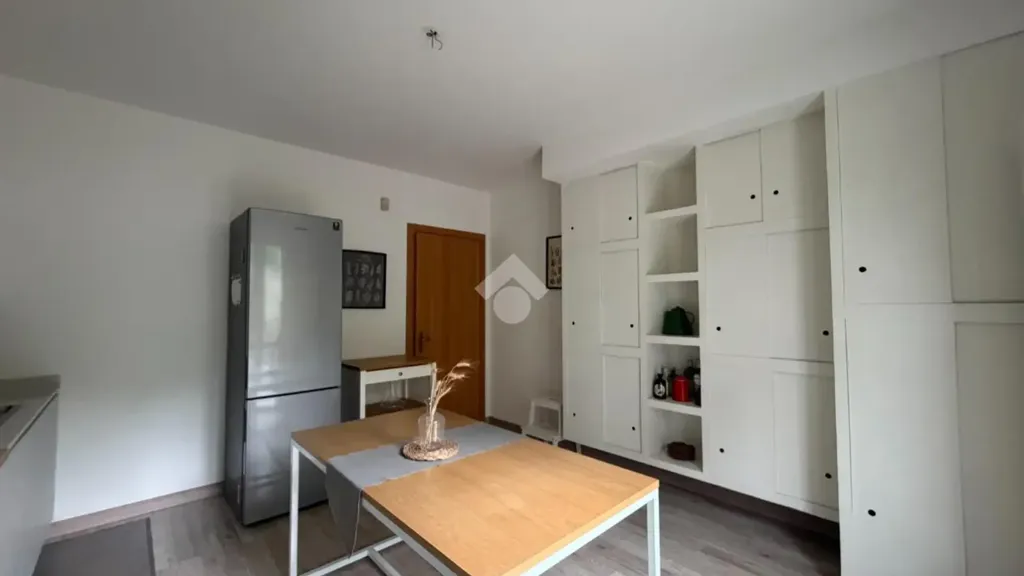 Cuisine - Rear-Facing Apartment with Terrace in Castagneto Po