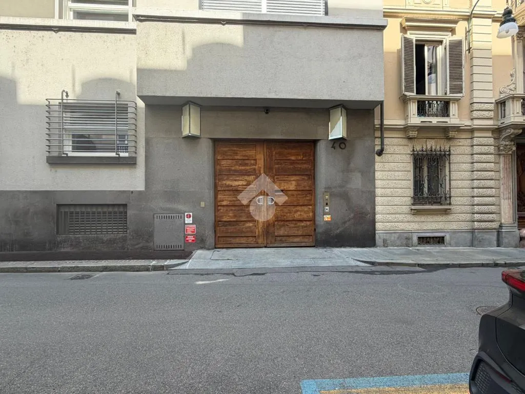 Välivaade - Parking Space in Central Torino