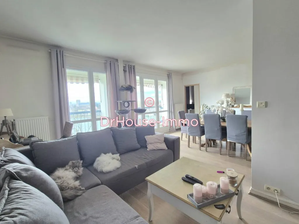 Elutuba - Spacious Flat with River View in Chalon-Sur-Saone