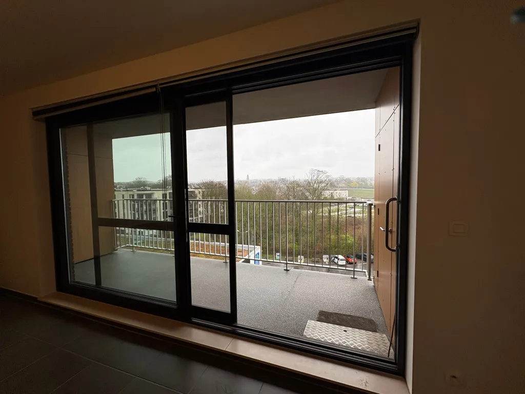 Balcon - Appartement avec 2 Terrasses au Centre de Halle