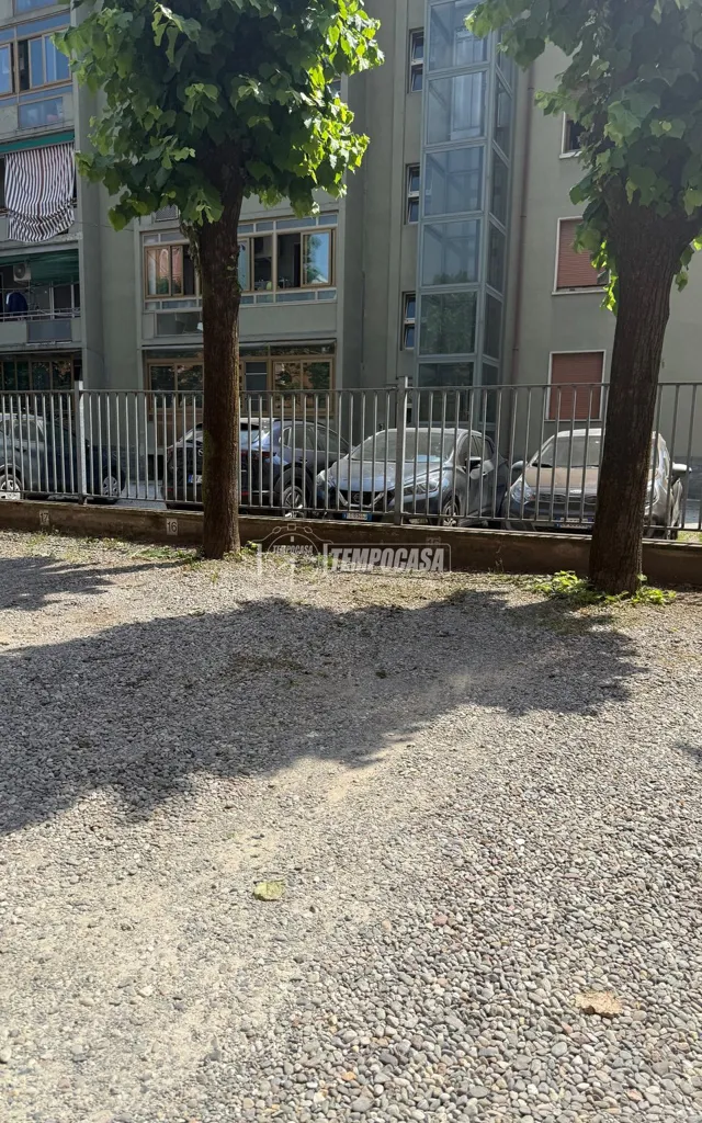 Esterno - Bright Trilocale with Balcony in Cinisello Balsamo