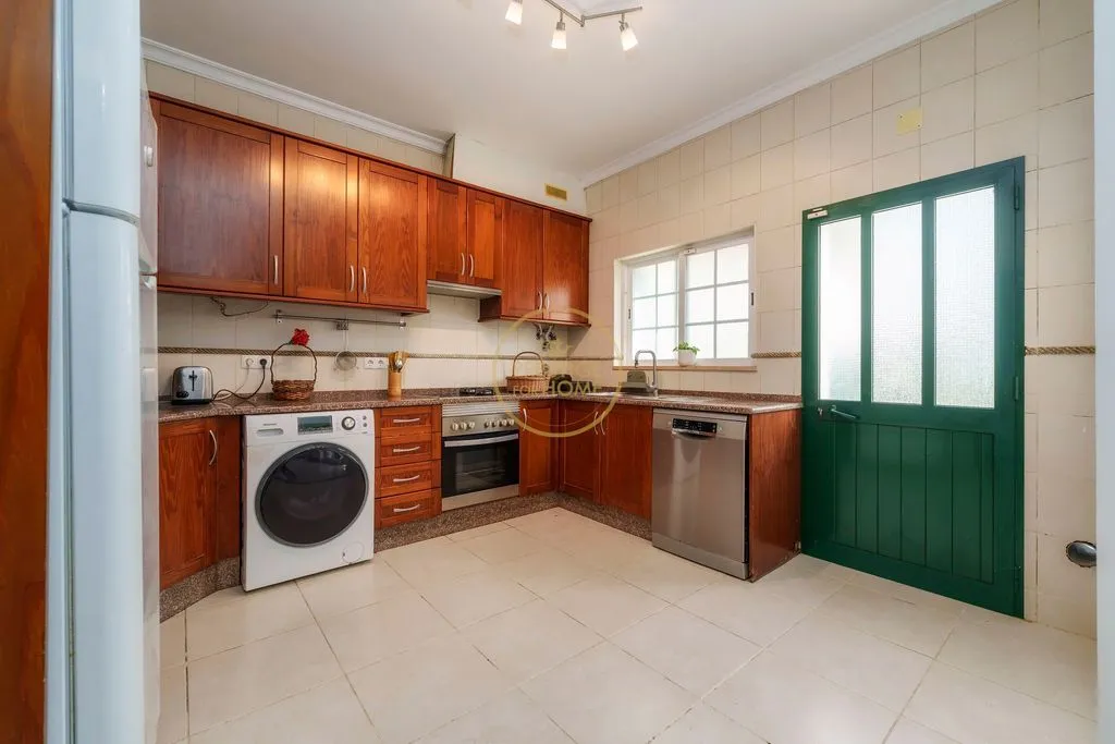 Cuisine - Luxury Villa with Garden in Olhão