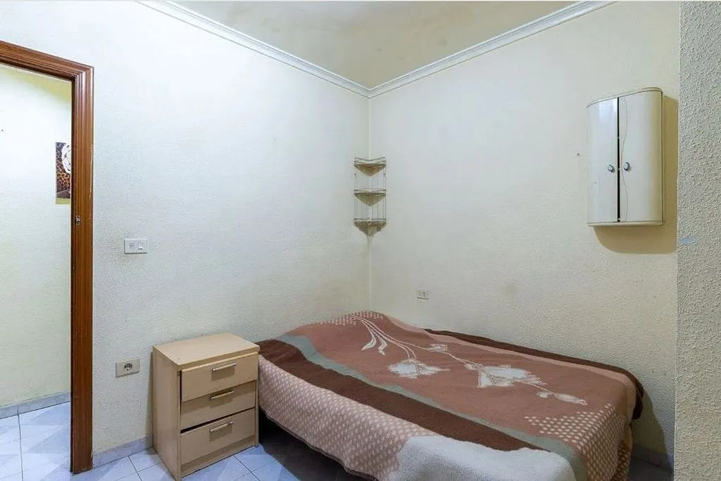 Magamistoad - Spacious Flat with Balcony in Sueca