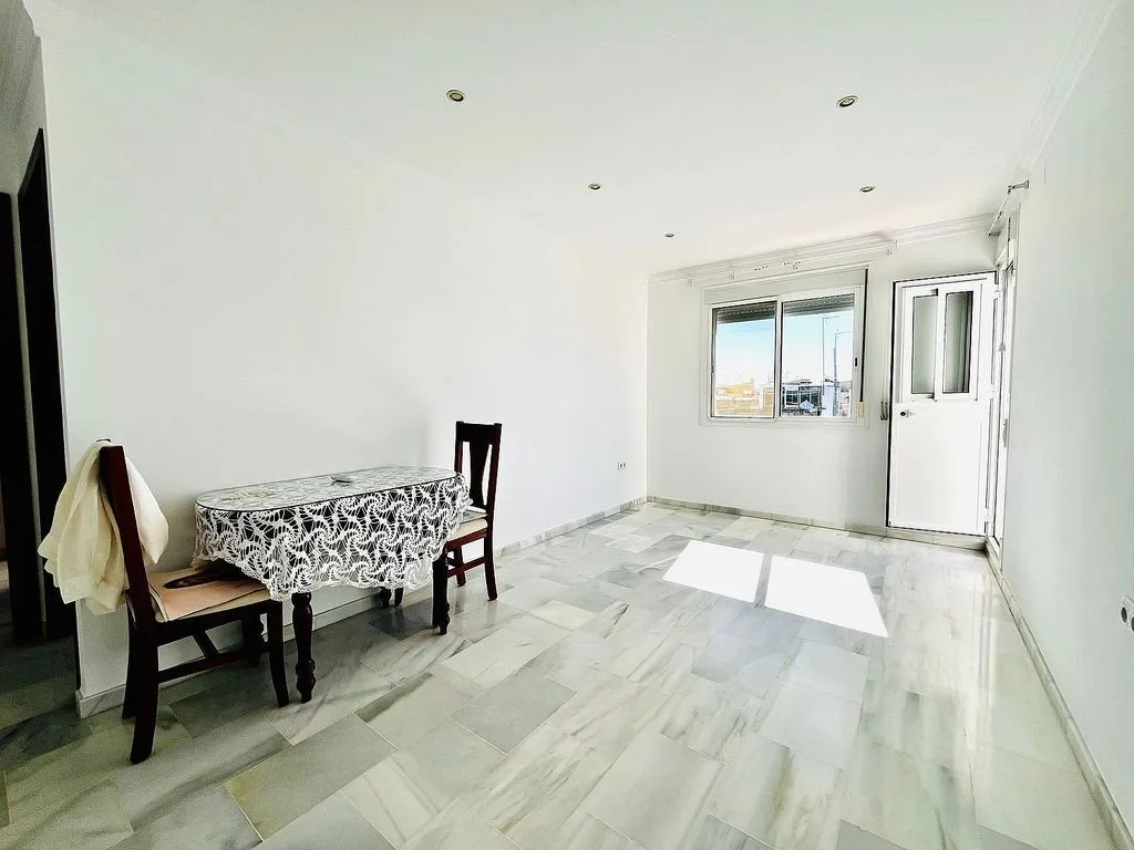 Söögituba - Bright Apartment with Terrace in Bonanza