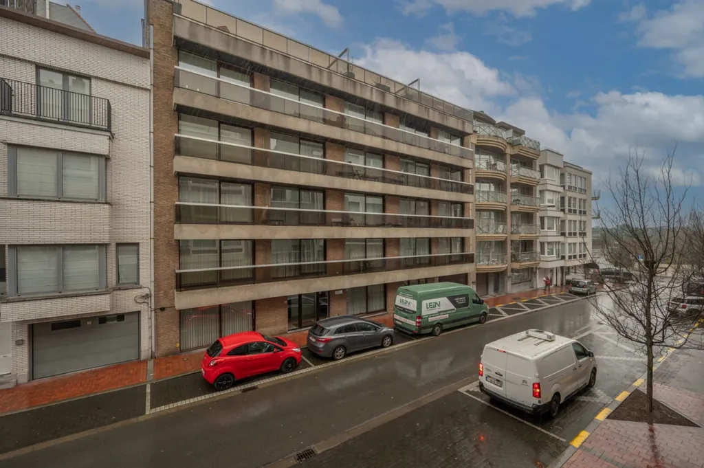 Extérieur - Appartement à Rafraîchir à l'Angle de la Rue d'Ypres