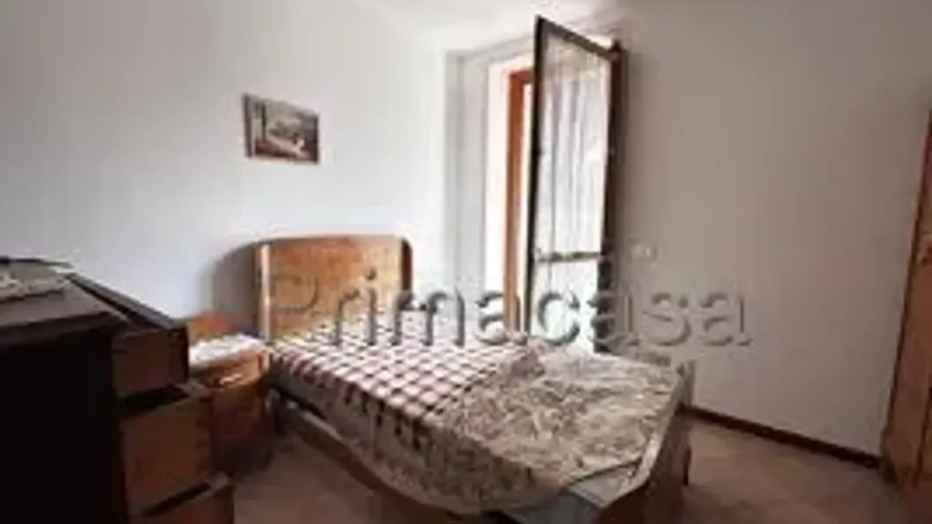 Magamistoad - Detached House with Courtyard in Prevalle