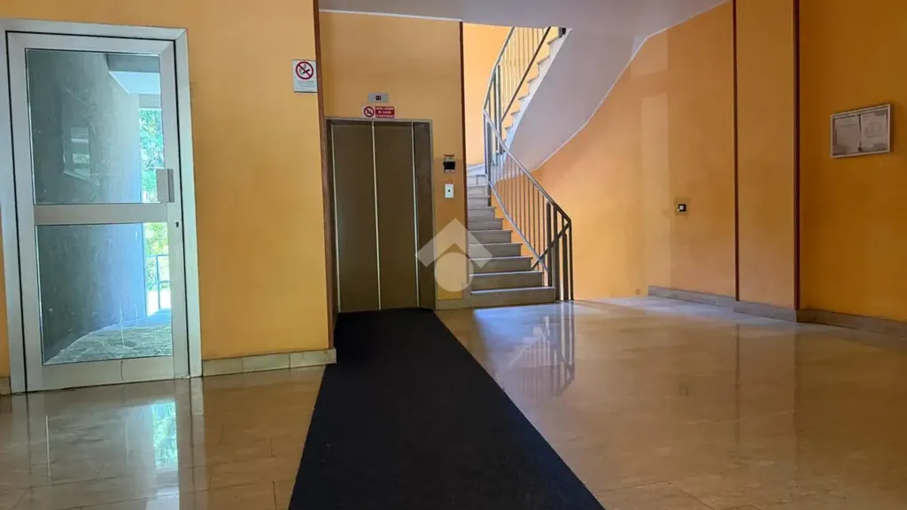 Entrée - Four-Room Apartment with Terrace in Milan
