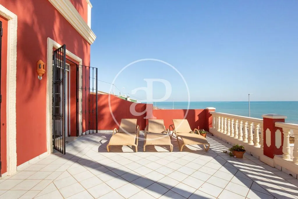 Terrasse - Luxury Villa with Seafront Views in Burriana