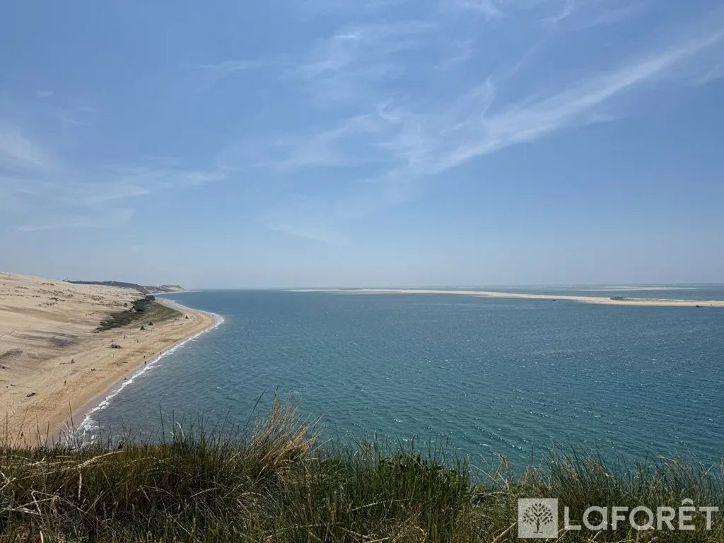 1-Bed Apartment with Sea View in Arcachon