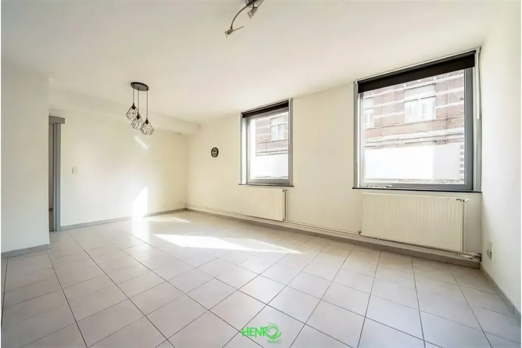 Pièces - Appartement Rénové avec Terrasse à Tournai