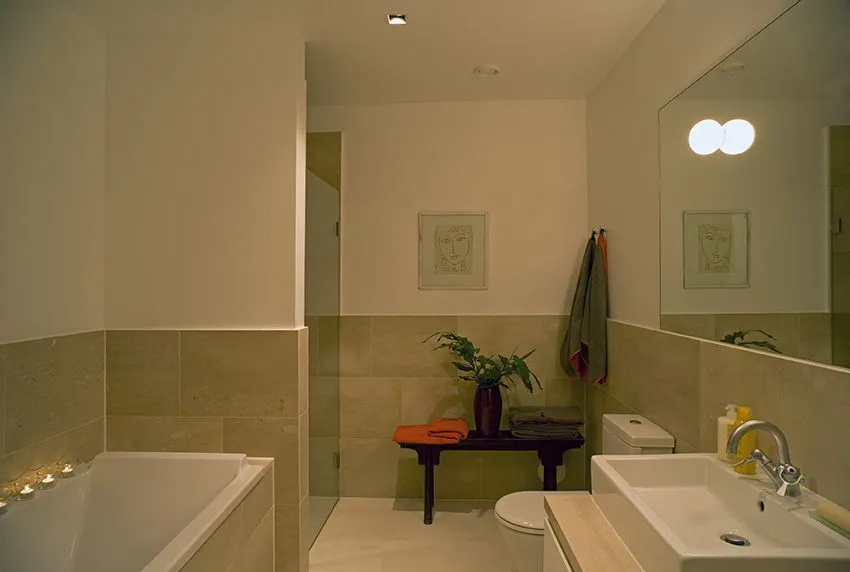 Salles de bain - Spacious 2-Bedroom Apartment in Vimmelskaftet