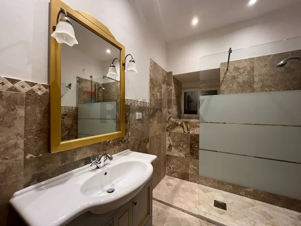 Bagni - Restored Apartment with Ancient Well in Cortona