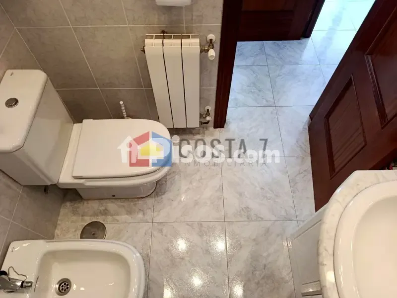 Salles de bain - Apartment with Terrace near Noja Centre